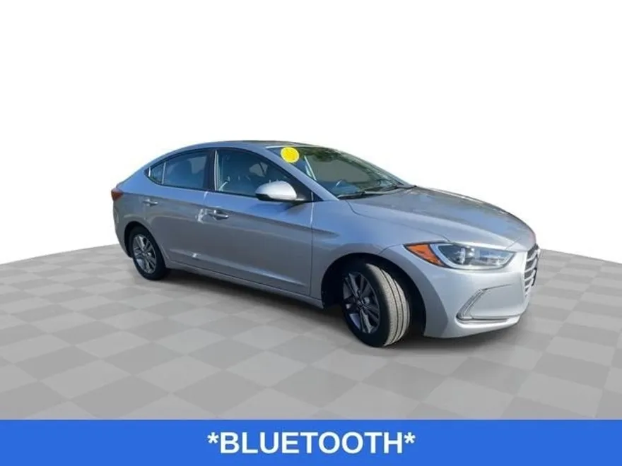2017 Hyundai Elantra SE photo 1
