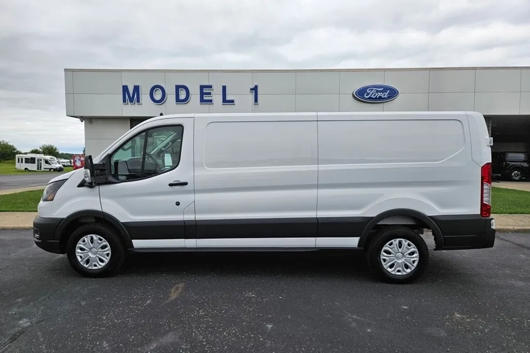 2025 Ford Transit photo 1