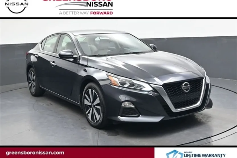 2022 Nissan Altima 2.5 SV photo 1