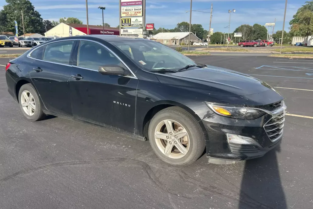 2020 Chevrolet Malibu LS photo 1