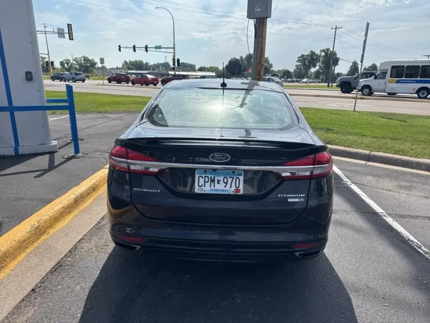 2018 Ford Fusion Titanium photo 1