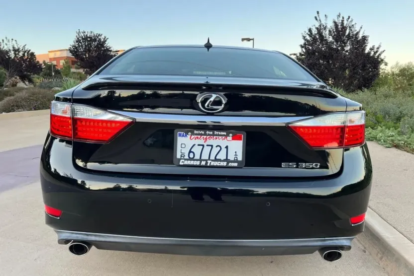 2013 Lexus ES 350 photo 1