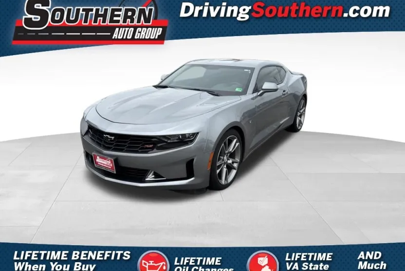 2024 Chevrolet Camaro 1LT photo 1