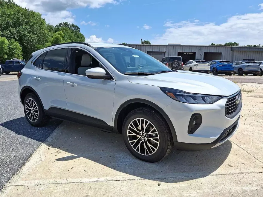 2025 Ford Escape Plug-In Hybrid photo 1