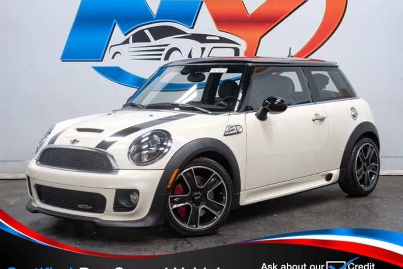 2013 Mini Cooper Hardtop John Cooper Works photo 1
