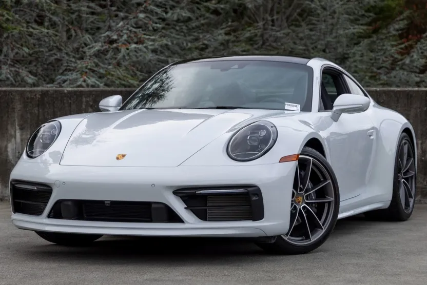 2022 Porsche 911 4 photo 1