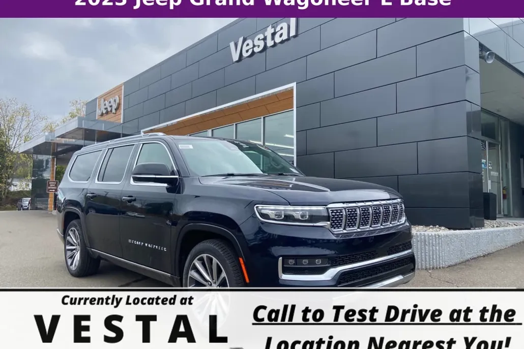 2023 Jeep Grand Wagoneer L photo 1