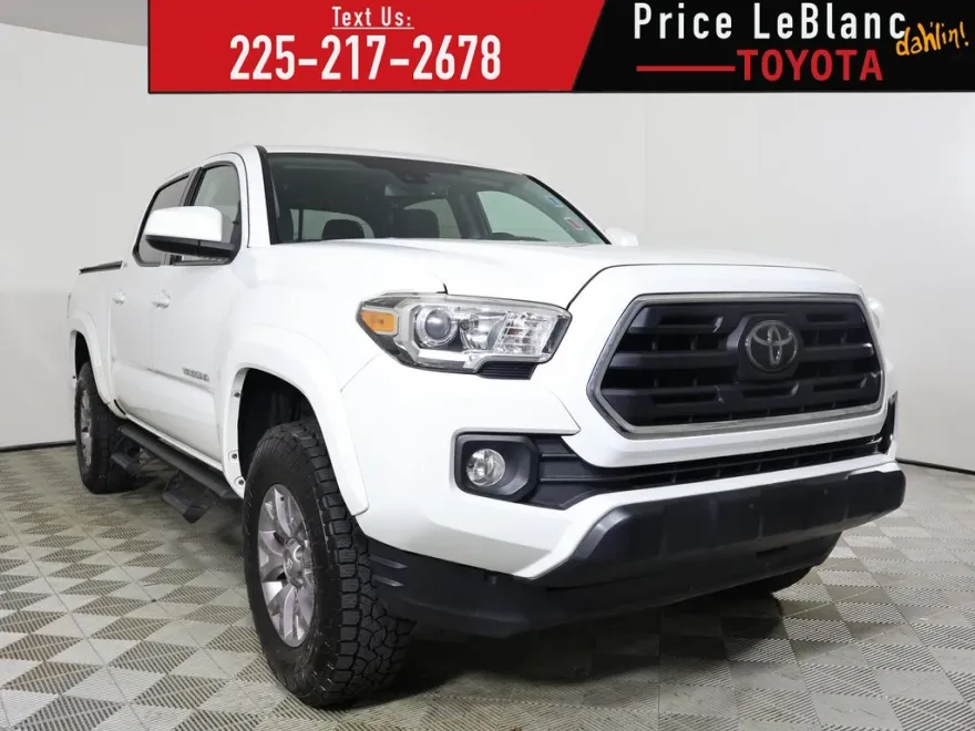 2018 Toyota Tacoma SR5 photo 1