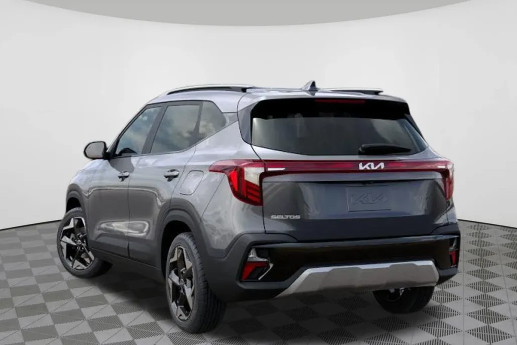 2026 Kia Seltos S photo 1