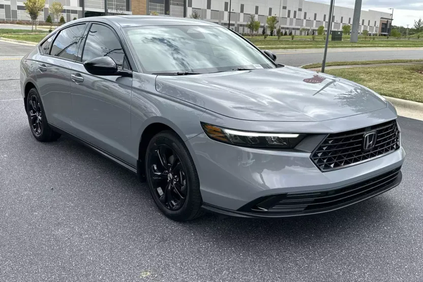 2025 Honda Accord SE photo 1