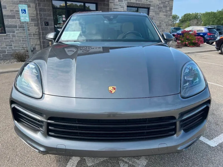 2019 Porsche Cayenne photo 1
