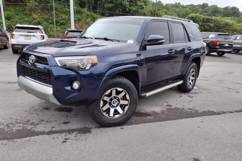 2019 Toyota 4Runner SR5 Premium Sport photo 1