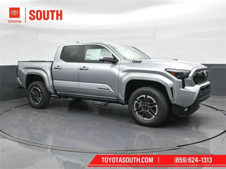 2025 Toyota Tacoma TRD Sport photo 1