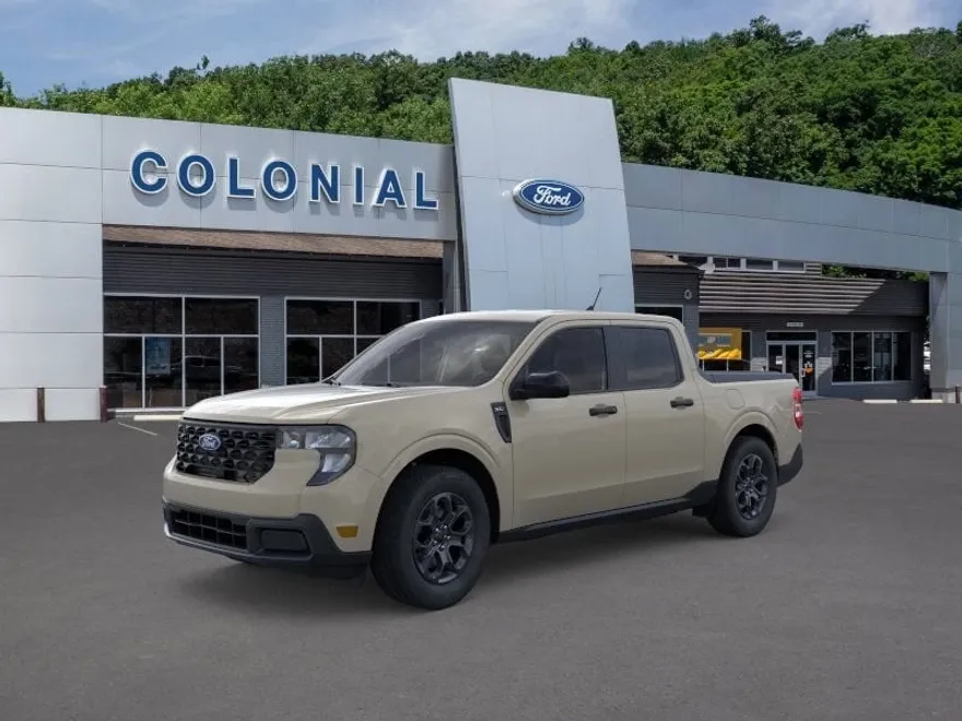 2025 Ford Maverick XLT photo 1