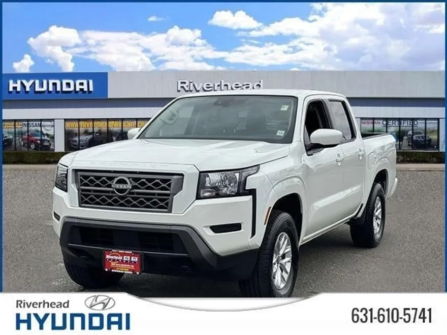 2024 Nissan Frontier SV photo 1