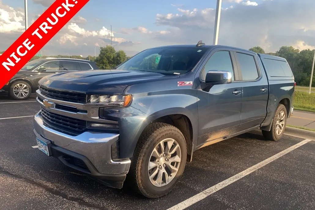 2019 Chevrolet Silverado 1500 LT photo 1