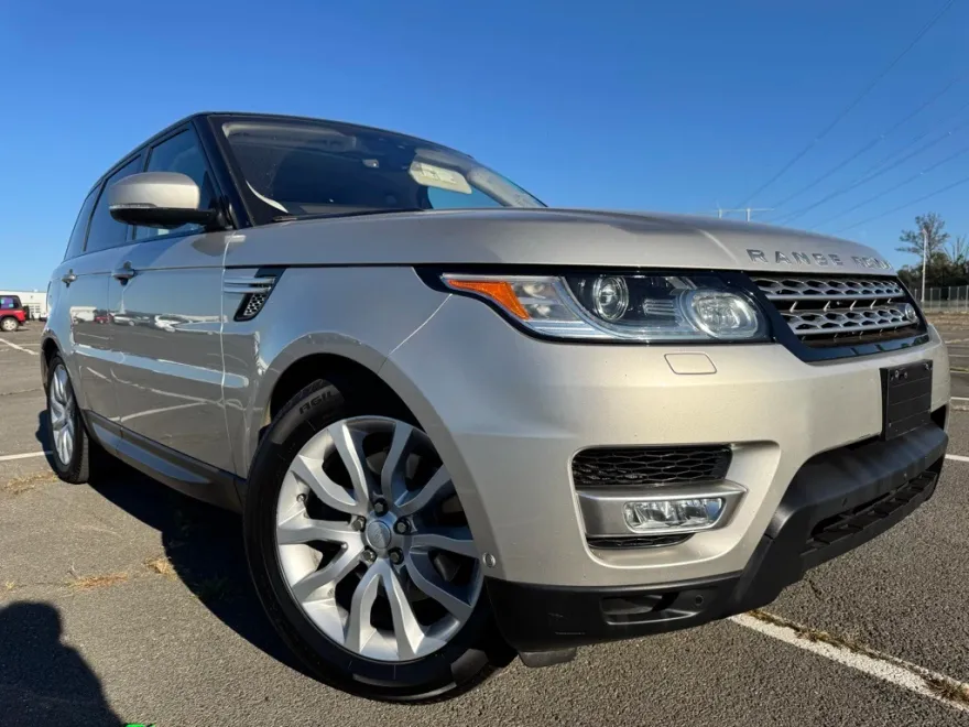2017 Land Rover Range Rover Sport SuperCharged HSE photo 1