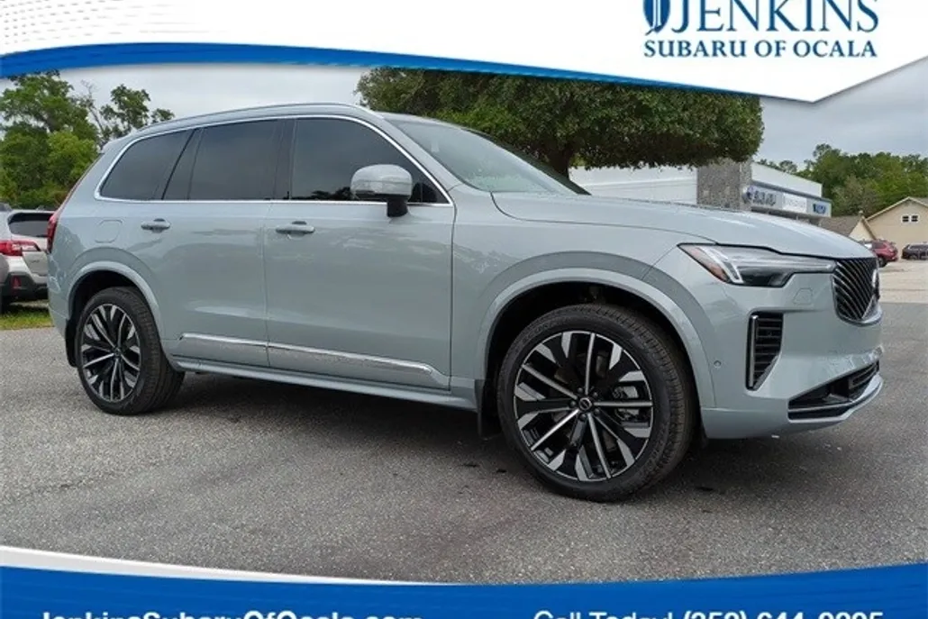 2025 Volvo XC90 T8 Plus photo 1