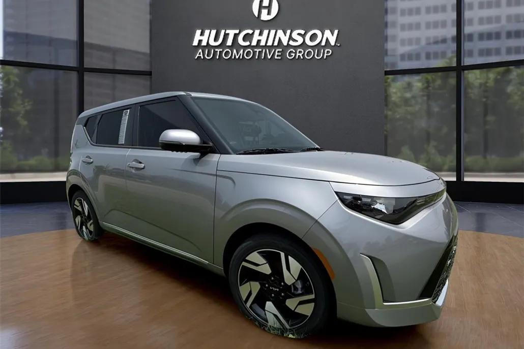 2025 Kia Soul GT-Line photo 1