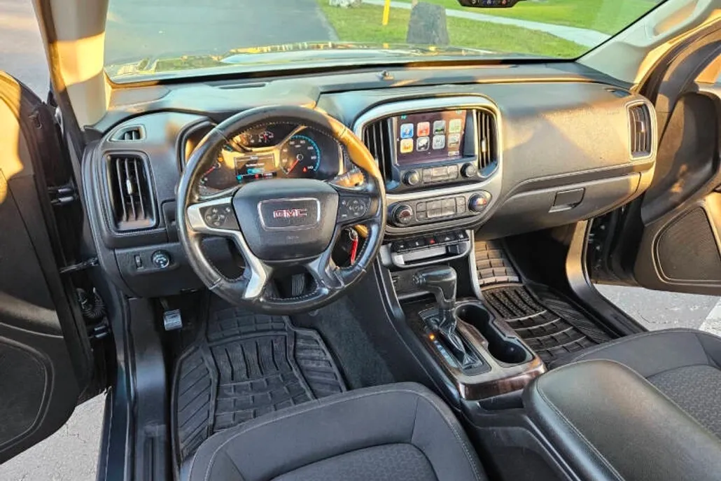 2018 Gmc Canyon SLE photo 1