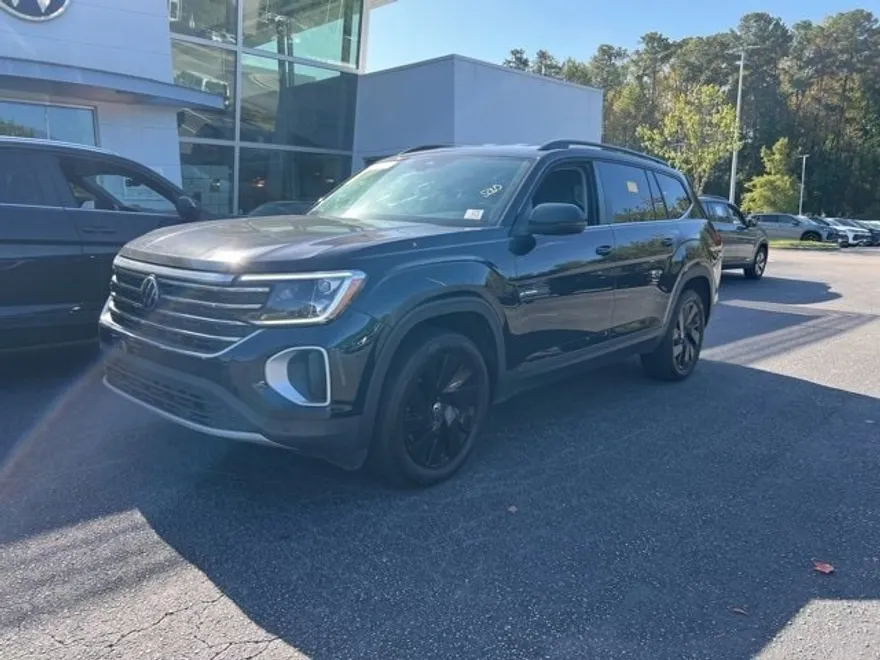 2024 Volkswagen Atlas SE Technology photo 1