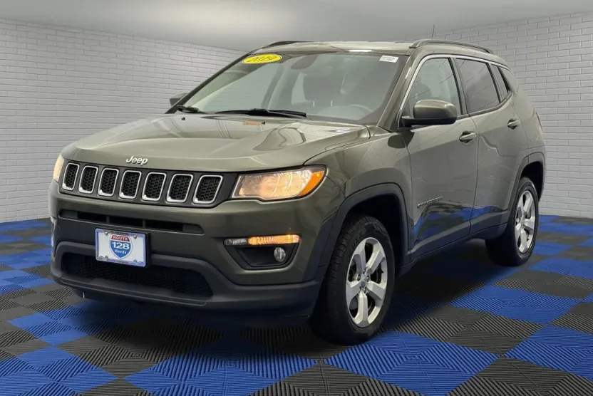 2019 Jeep Compass Latitude photo 1