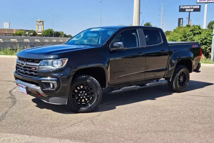 2022 Chevrolet Colorado Z71 photo 1