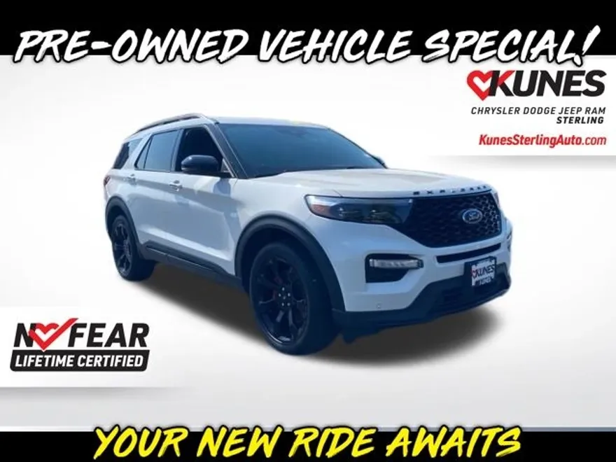 2022 Ford Explorer ST photo 1