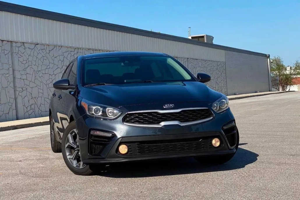 2019 Kia Forte LXS photo 1
