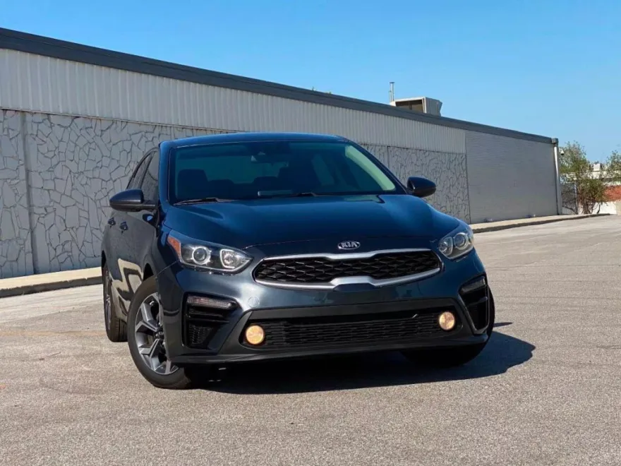 2019 Kia Forte LXS photo 1