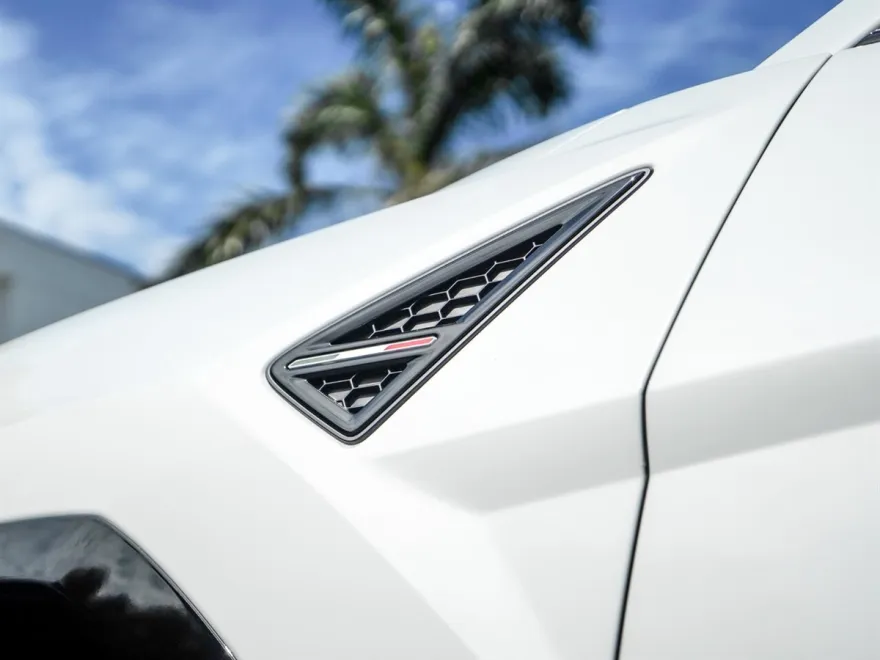 2022 Lamborghini Urus photo 42