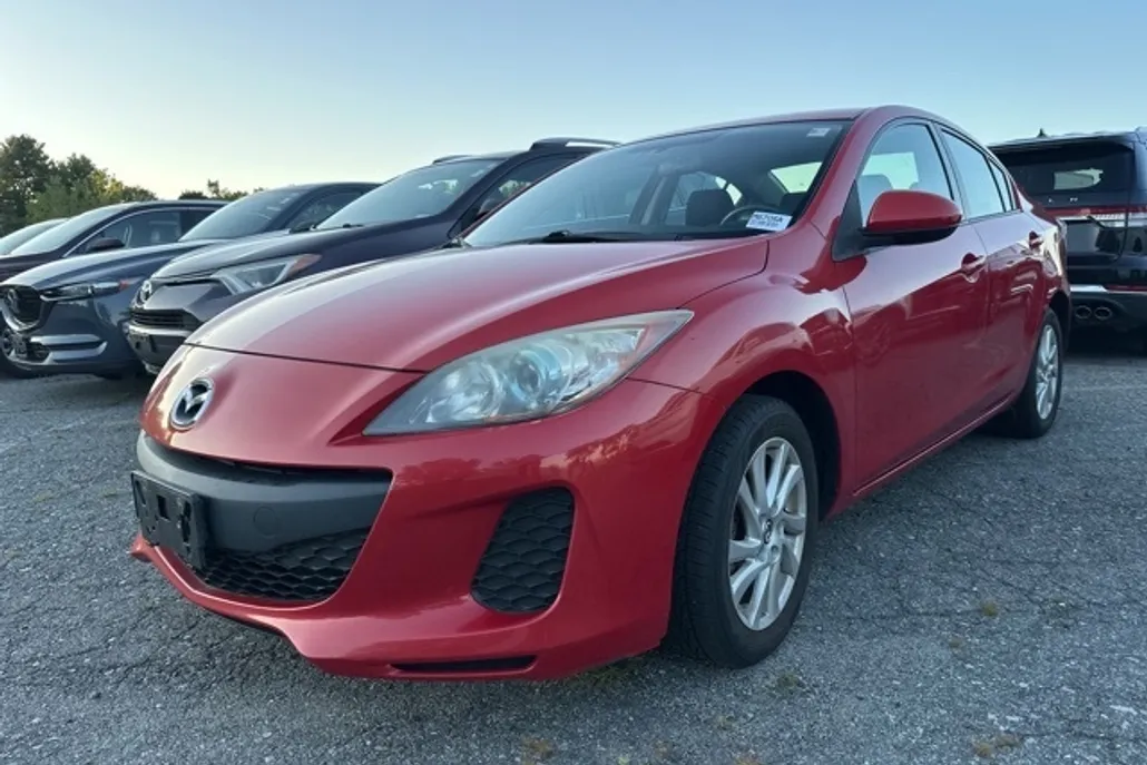 2013 Mazda Mazda3 Touring photo 1