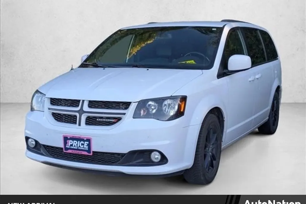 2019 Dodge Grand Caravan GT photo 1