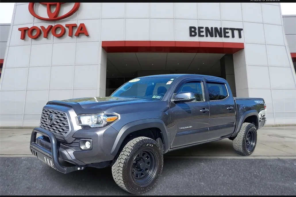 2023 Toyota Tacoma TRD Off-Road photo 1