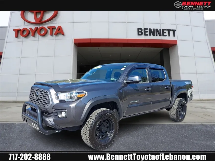2023 Toyota Tacoma TRD Off-Road photo 1