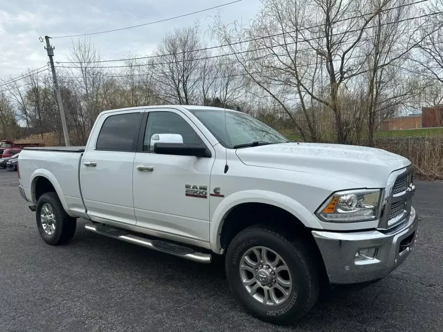 2016 Ram 2500 Laramie photo 1