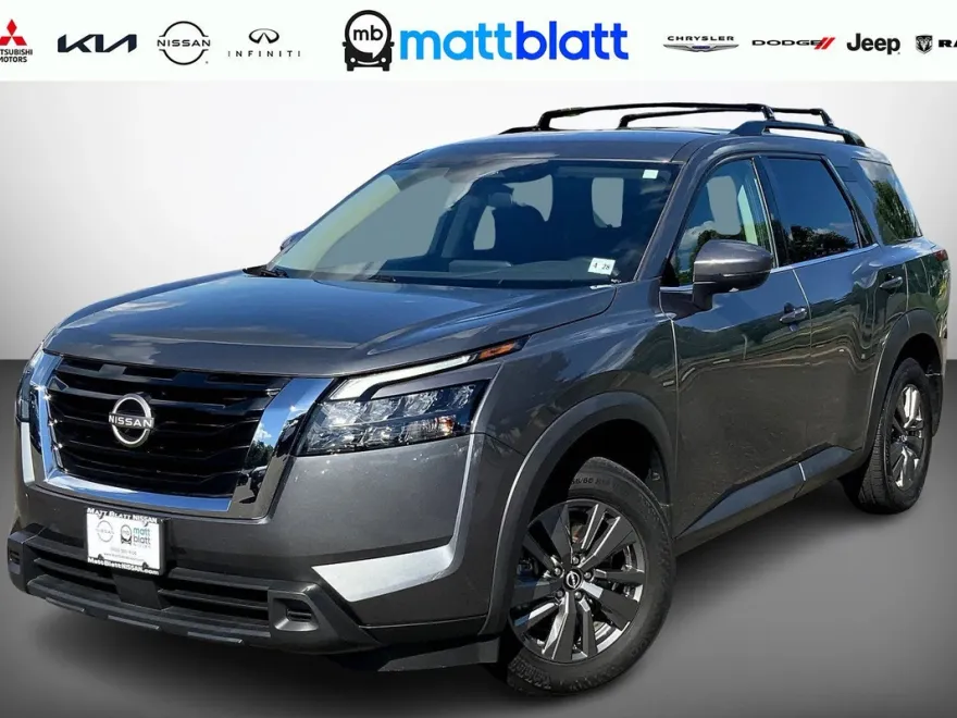 2023 Nissan Pathfinder SV photo 1