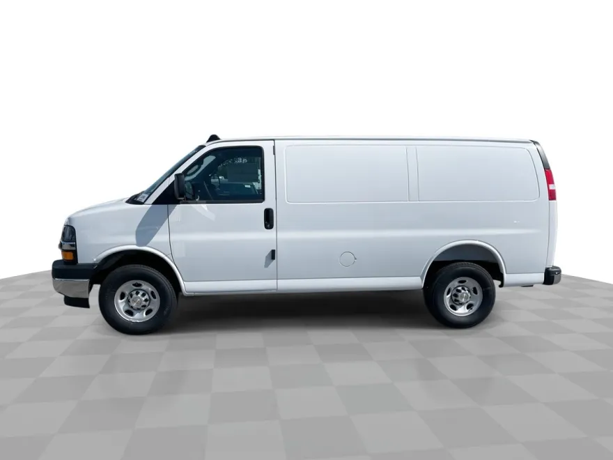 2025 Chevrolet Express Cargo 2500 photo 1