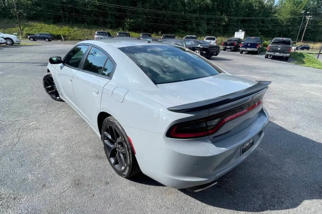 2020 Dodge Charger SXT photo 1
