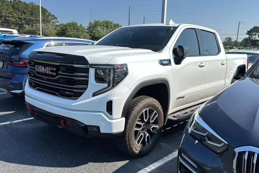 2025 Gmc Sierra 1500 AT4 photo 1