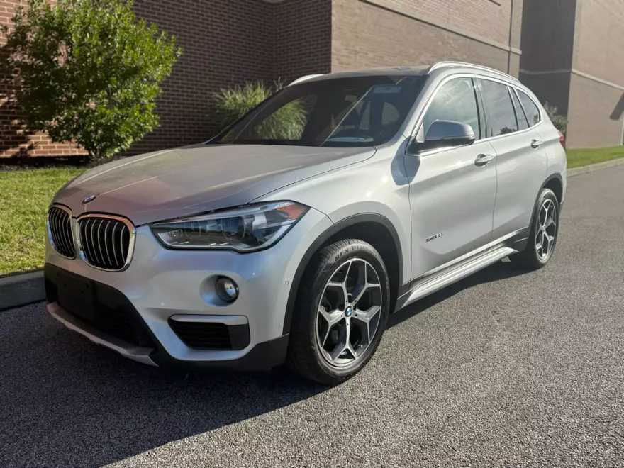 2017 Bmw X1 XDrive28i photo 1