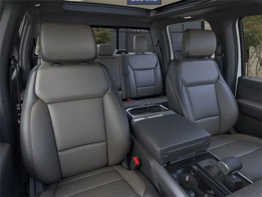 2025 Ford F-150 Lariat photo 10