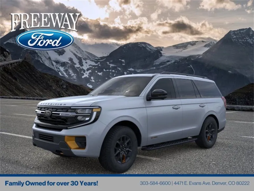 2025 Ford Expedition photo 1
