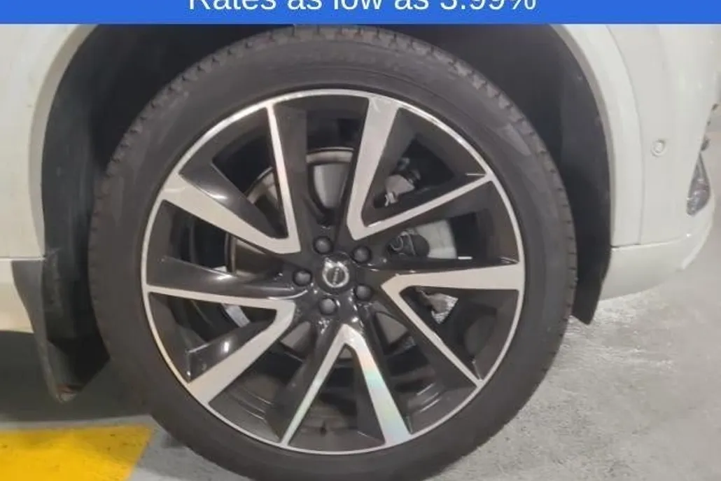 2024 Volvo XC90 AWD Plus photo 1