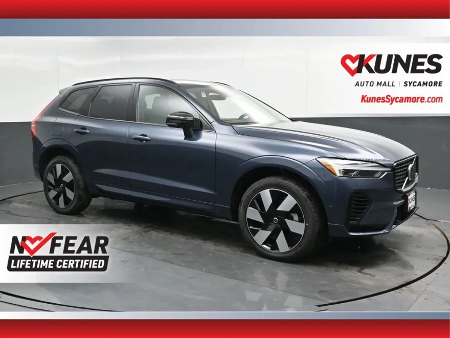 2025 Volvo XC60 Hybrid T8 Plus photo 1