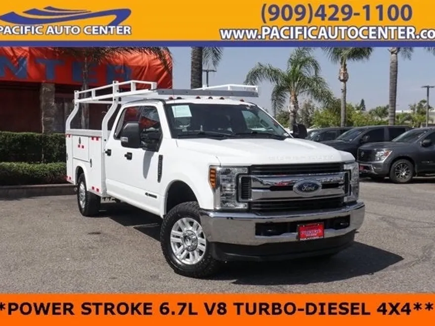 2018 Ford F-350 photo 1