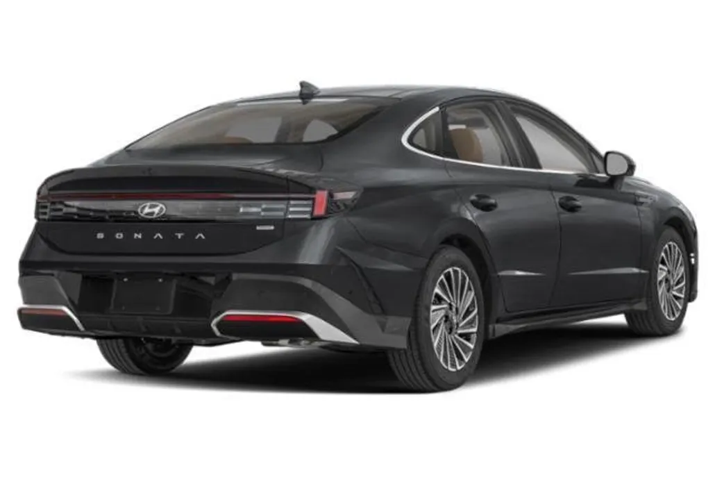 2025 Hyundai Sonata Hybrid Limited photo 1