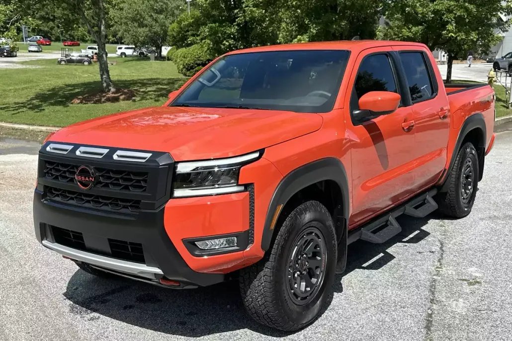 2025 Nissan Frontier PRO-4X photo 1