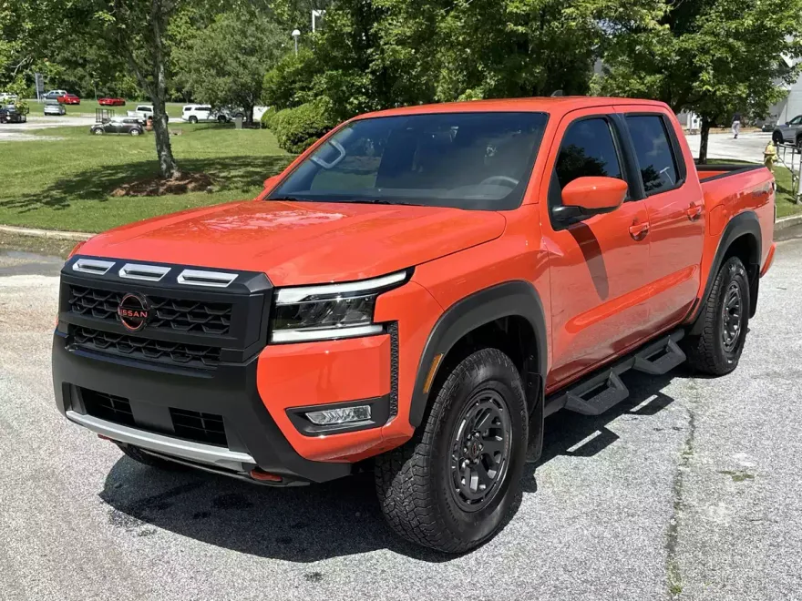2025 Nissan Frontier PRO-4X photo 1