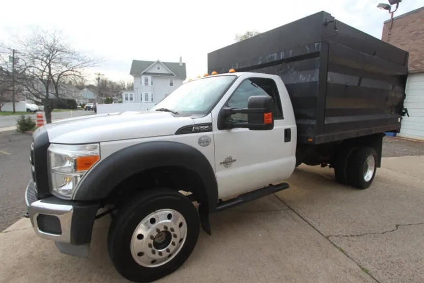 2013 Ford F-550 photo 1